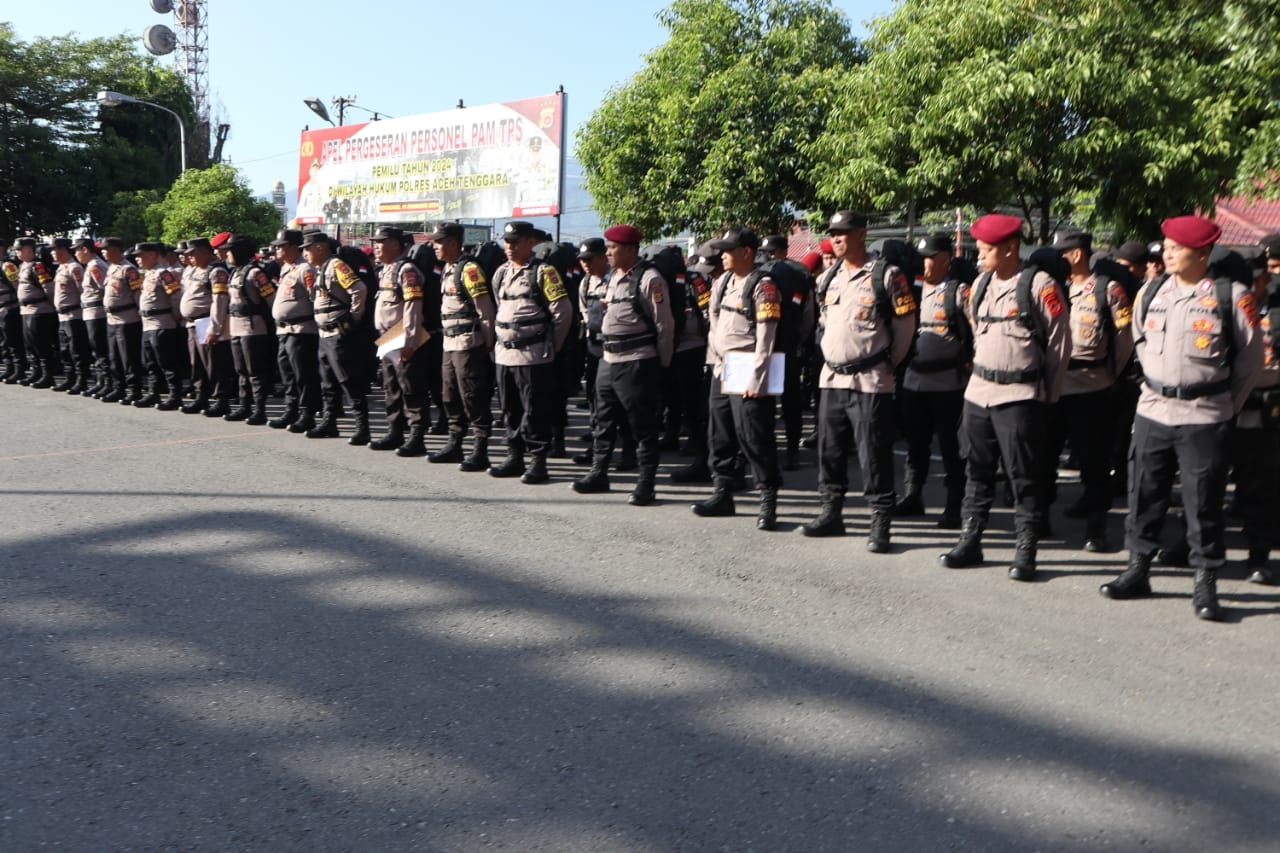Kapolres Agara Pimpin Apel Pergeseran Personel Pam TPS Pemilu