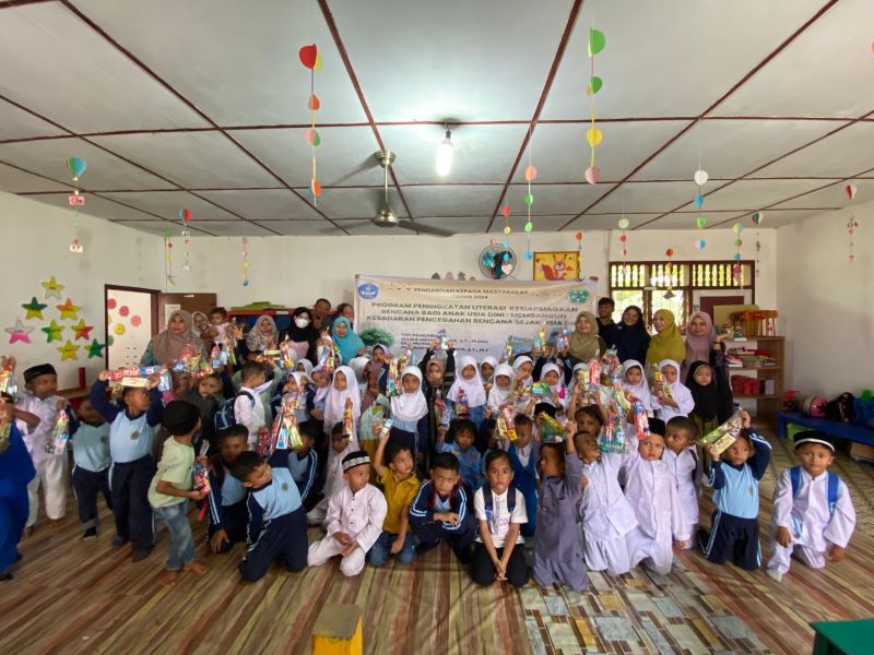 Program Peningkatan Literasi Kesiapsiagaan Bencana Di TK Negeri Nurul A'la Peureulak