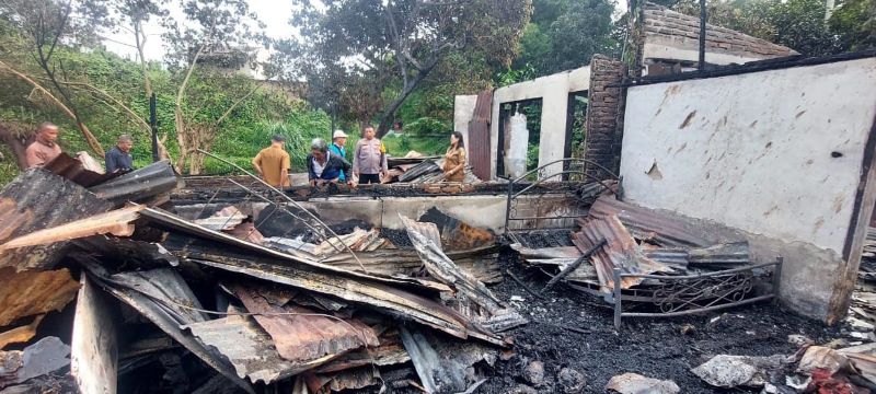Satu Rumah Hangus Terbakar Di P.Siantar