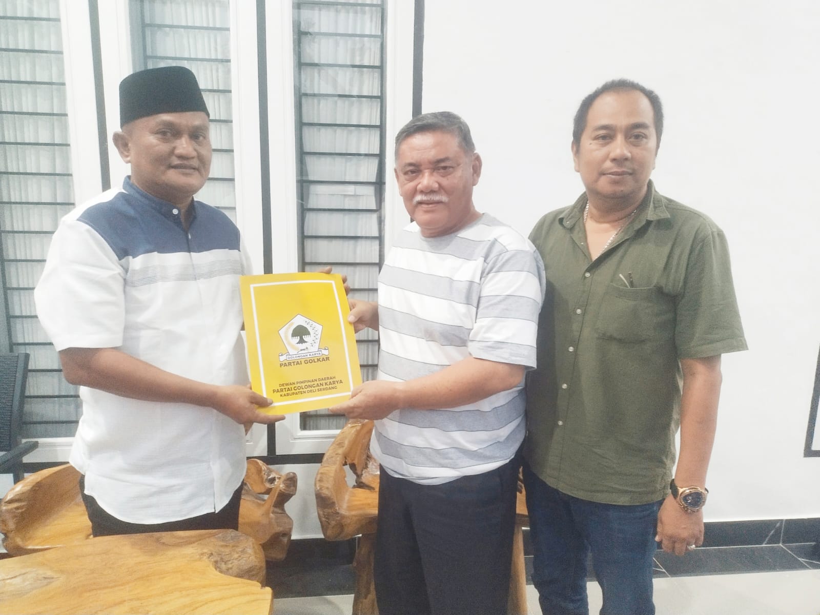 Bupati Petahana Yusuf Siregar Ambil Formulir Balon Bupati Deliserdang Dari Golkar
