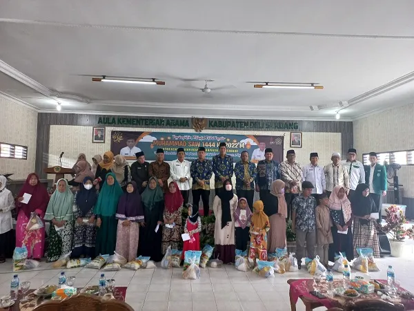 Peringati Maulid Nabi, Kemenag Deliserdang Salurkan Bantuan Sembako Uang Tunai Bagi Masyarakat