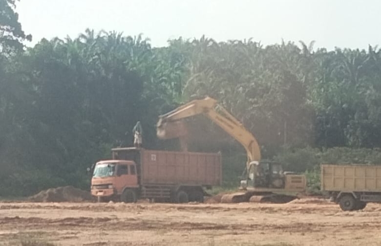 Pemda Diminta Tertibkan Pengerukan Tanah Ilegal Di Hutaraja Tinggi
