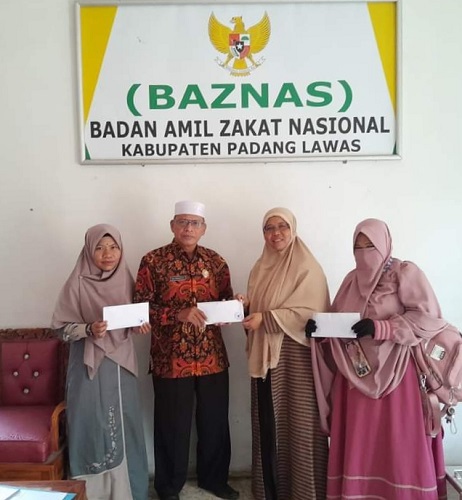 Tiga Guru Tahfidz Al-Qur'an Dapat Bantuan Baznas Palas