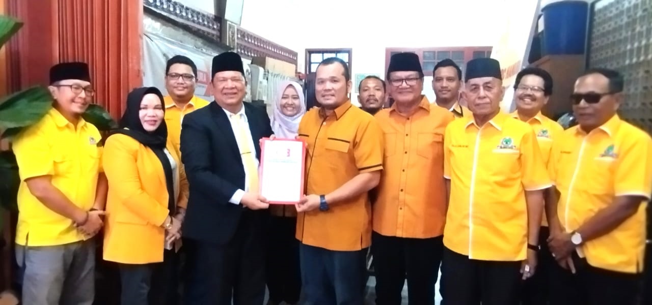 Irsan Daftar Ke Hanura Padangsidimpuan, Komit Lanjutkan Visi Bersinar