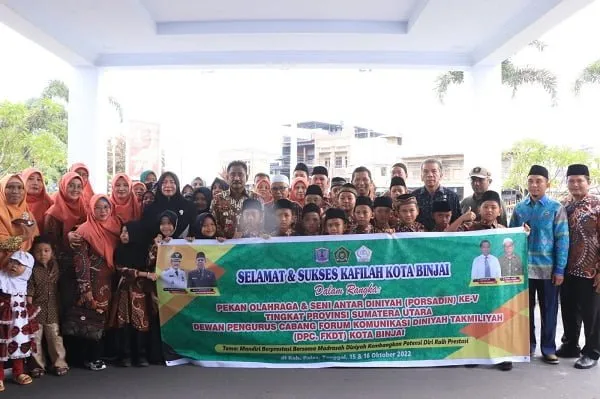 Wali Kota Binjai Melepas Peserta Porsadin FKDT Kota Binjai