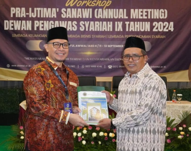DSN MUI Sumut Serahkan Laporan Tahunan Ke Pusat