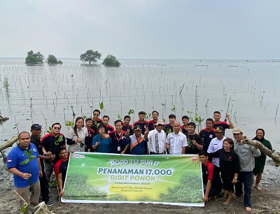 Alfamidi Tanam 2000 Bibit Pohon Mangrove