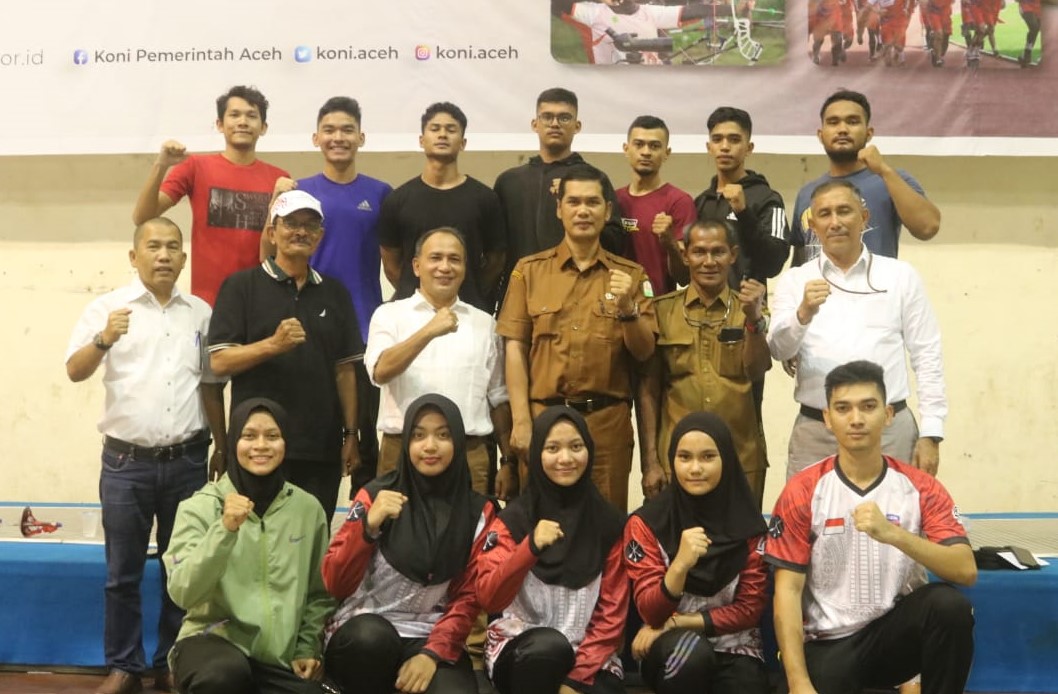 10 Atlet Anggar Aceh Ikut International Fencing Championship