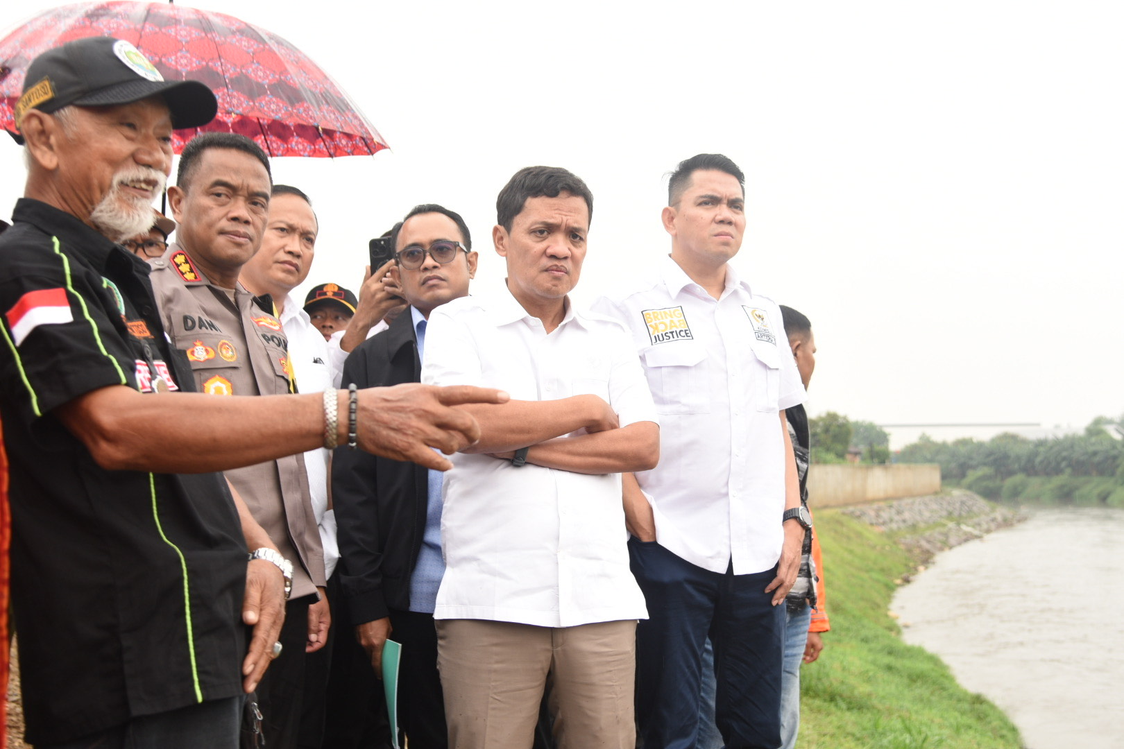 Komisi III DPR Tinjau TKP Ditemukannya Tujuh Jenazah Remaja Di Kali Bekasi