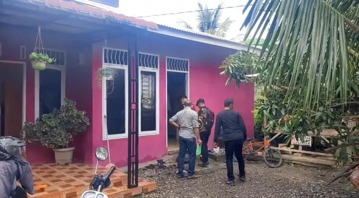 Rumah Sekdes Hamparanperak Dilempari OTK