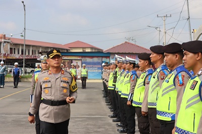 Kapolres Pelabuhan Belawan Pimpin Apel Gelar Pasukan Ops Keselamatan Patuh Toba