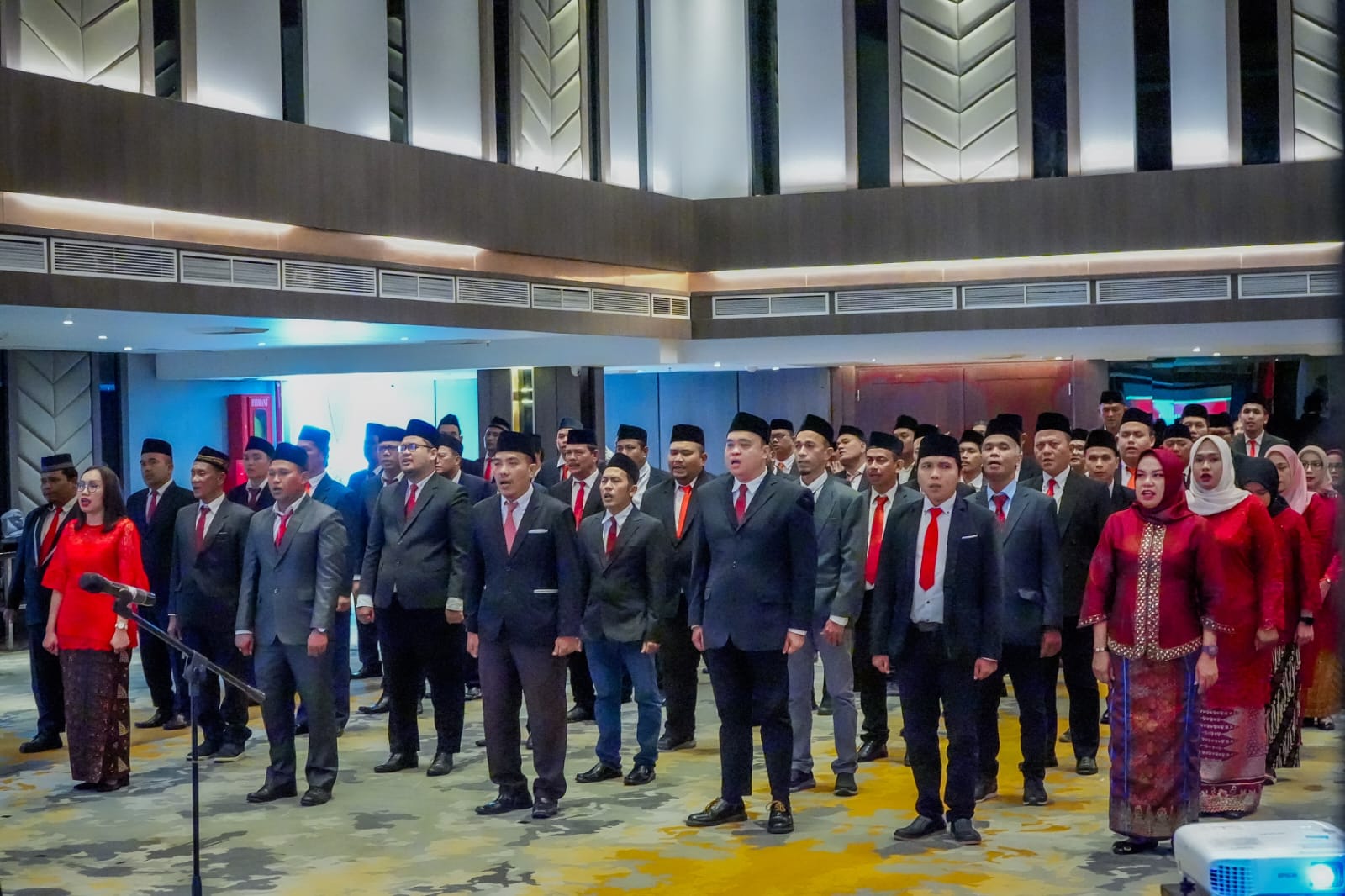Bobby Nasution Harapkan Panwascam Jalin Koordinasi dengan Kecamatan, Polsek, Dan Koramil