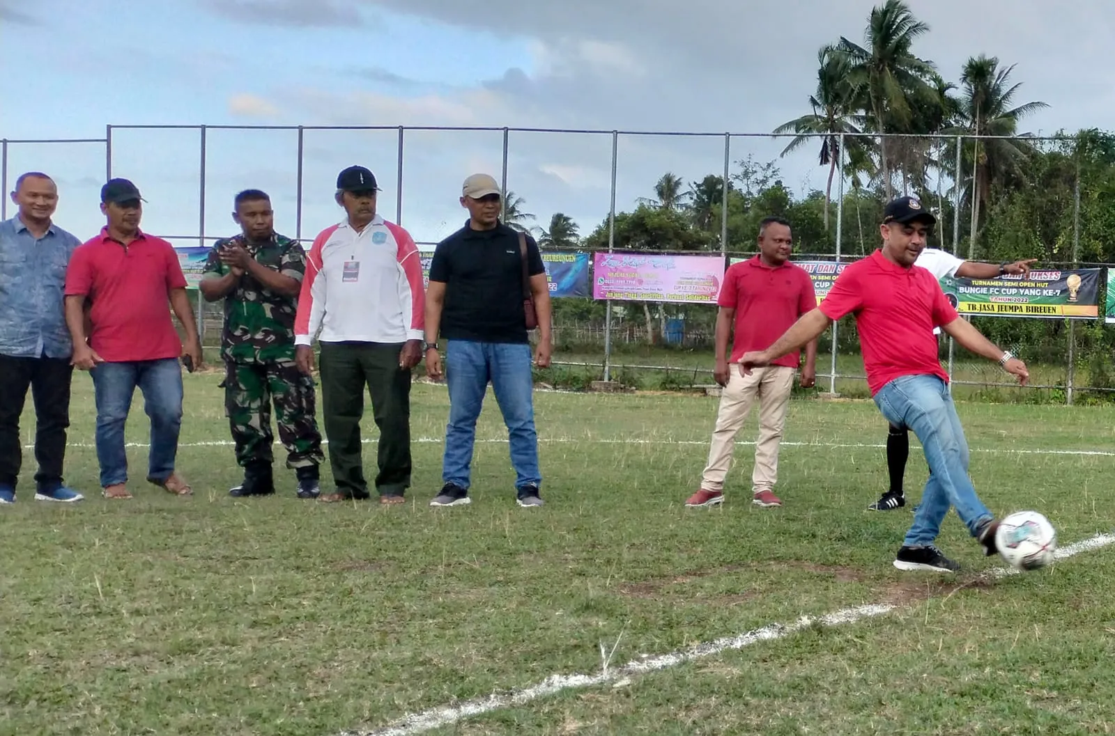 Turnamen Sepakbola HUT Ke-7 Bungie FC Bergulir