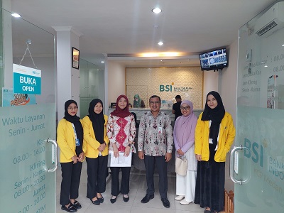 5 Mahasiswa Siap Berkontribusi Di Dunia Usaha Melalui Perbankan Syariah