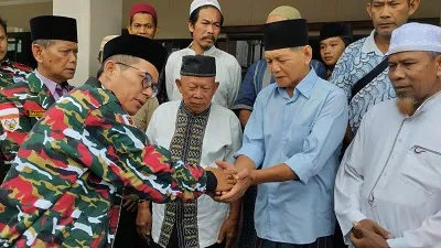 Mada Laskar Merah Putih Sumut Berikan Mobil Ambulans Kepada BKM Masjid Al Ishlah