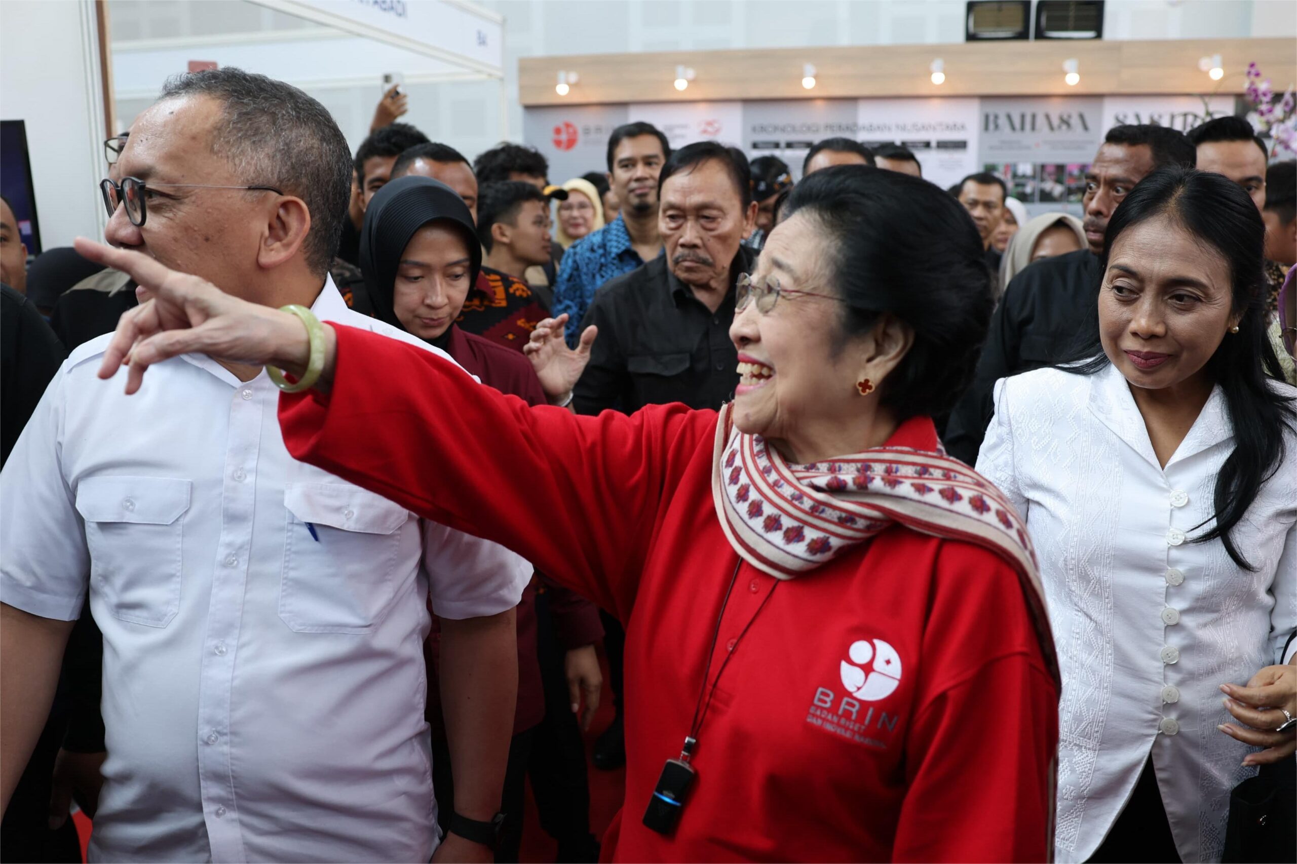Ketua Dewan Pengarah BRIN Tinjau Pameran InaRI Expo 2024 Dan IEMS