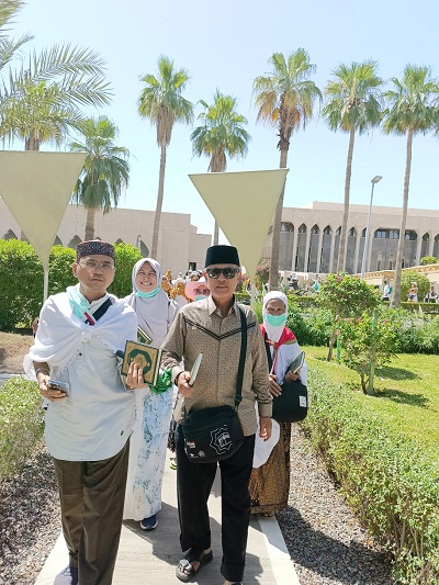 Calhaj Kloter 13 Kunjungi Percetakan Alquran