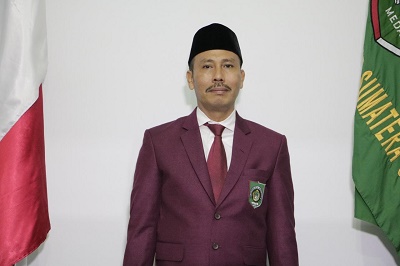 Dr. H. Danialsyah Dekan FH UISU