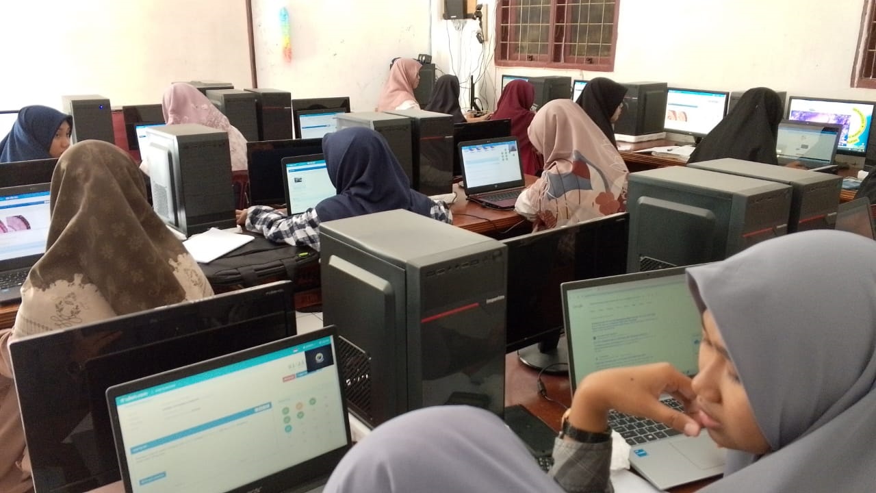 Pesantren Darul Mursyid Gelar Simulasi Olimpiade Sains Nasional 2024