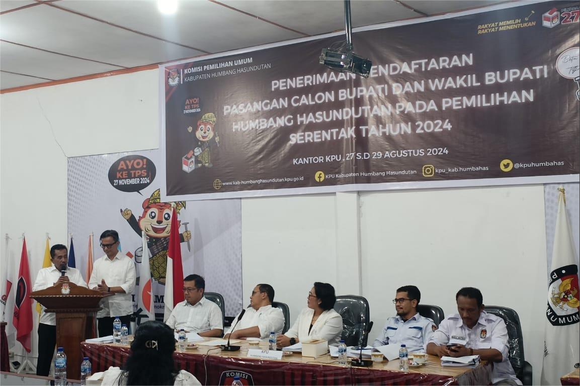 Usai Mendaftar, Birma Sinaga - Erwin Sihite Disambut Ribuan Pendukungnya Hingga Malam
