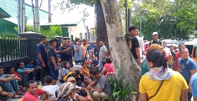 Ratusan Warga Pancurbatu Aksi Damai Di Denpom I/5 Medan