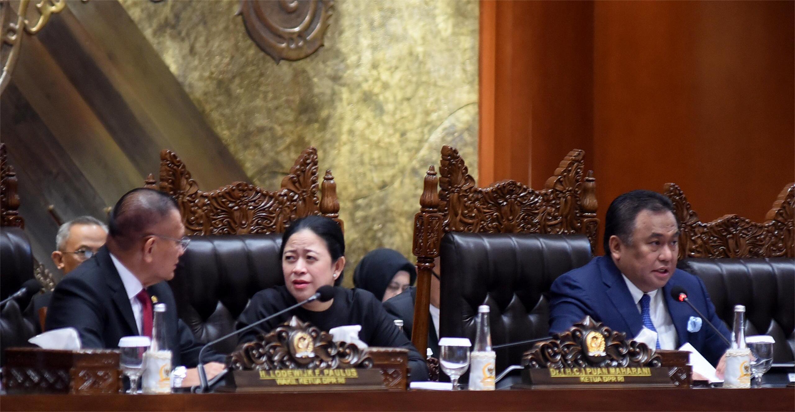 Rapat Paripurna, Setujui 25 RUU Kabupaten Dan Kota Jadi Usulan DPR