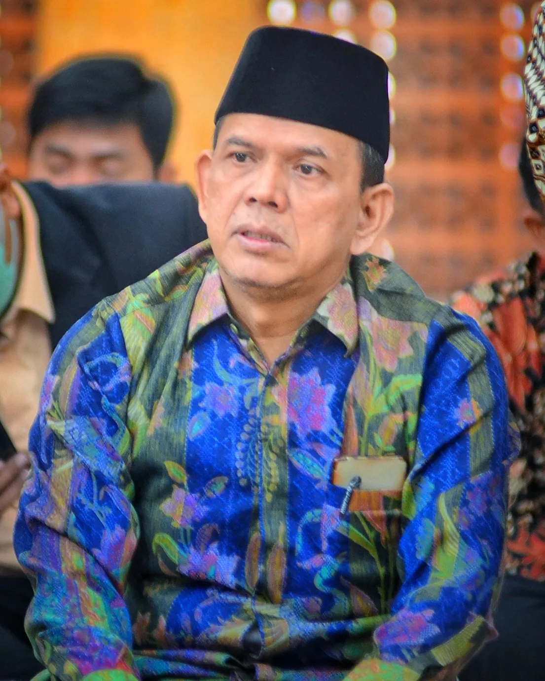 FILSAFAT LOBANG GOLF