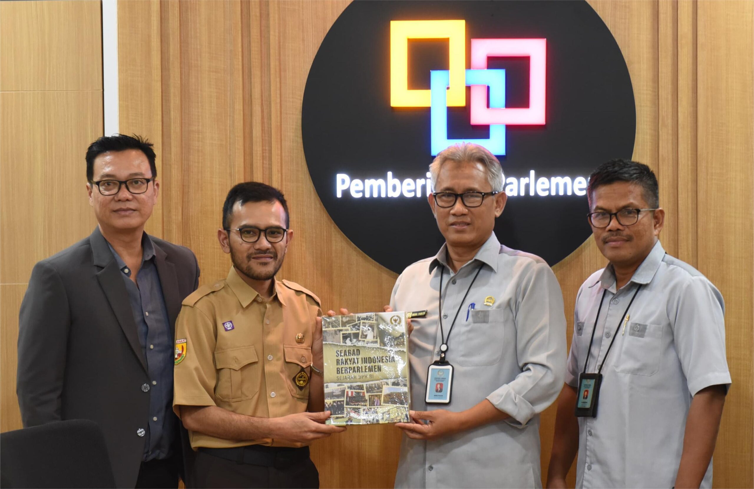 Biro Pemberitaan Parlemen Terima Kunjungan Humas DPRD Jabar