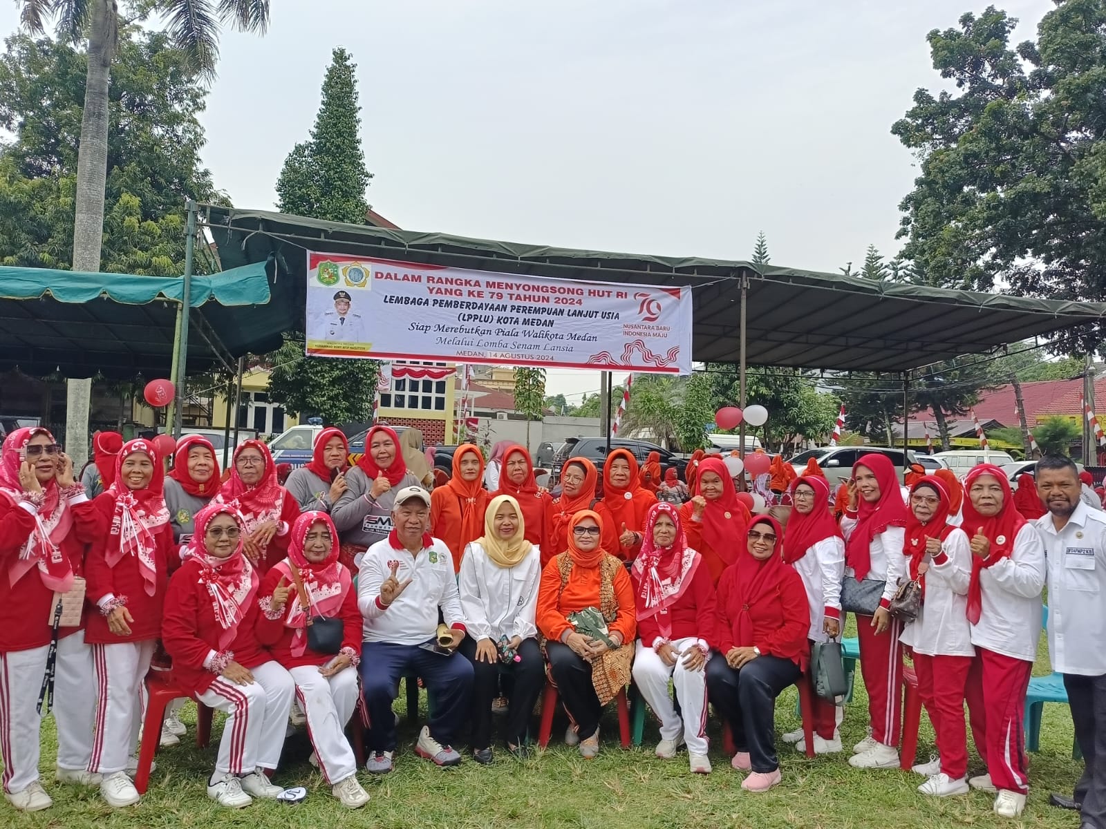 LPPLU Medan Gelar Lomba Senam Lansia Rebut Piala Wali Kota