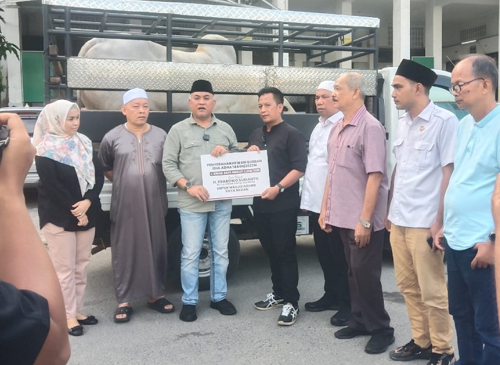Ketua Umum DPP Partai Gerindra H Prabowo Subianto Serahkan Hewan Kurban Ke Besilam, Al Washliyah Dan Masjid Agung
