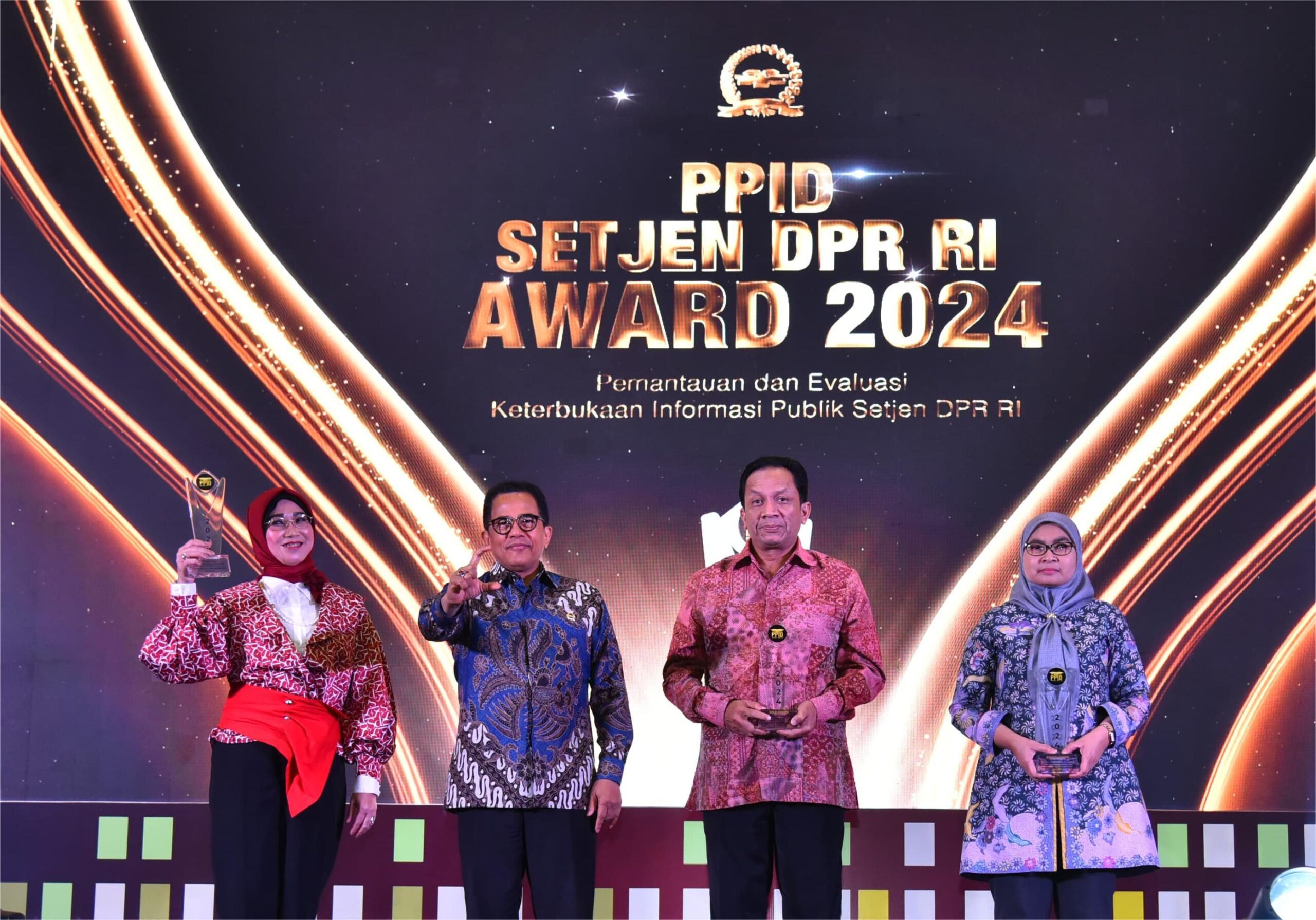 Setjen DPR RI Gelar Malam Anugerah PPID Pelaksana