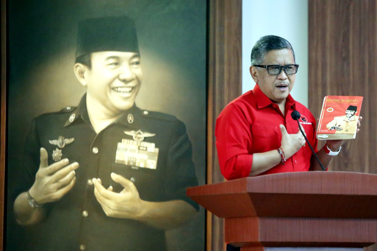 Peserta Sekolah Hukum PDIP Belajar Dari Kisah Perjuangan Bung Karno
