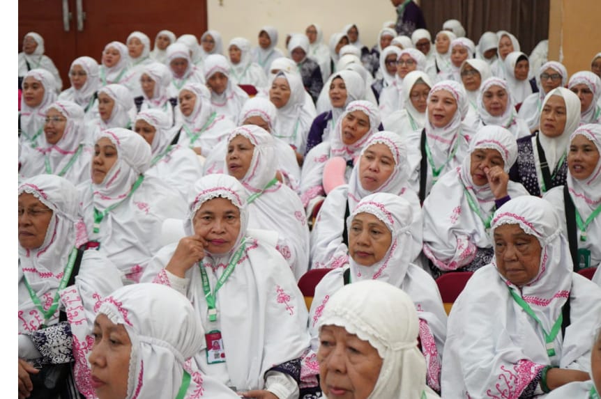 Kankemenag Simalungun : 150 Calhaj Terima Tali Asih Dari Bupati