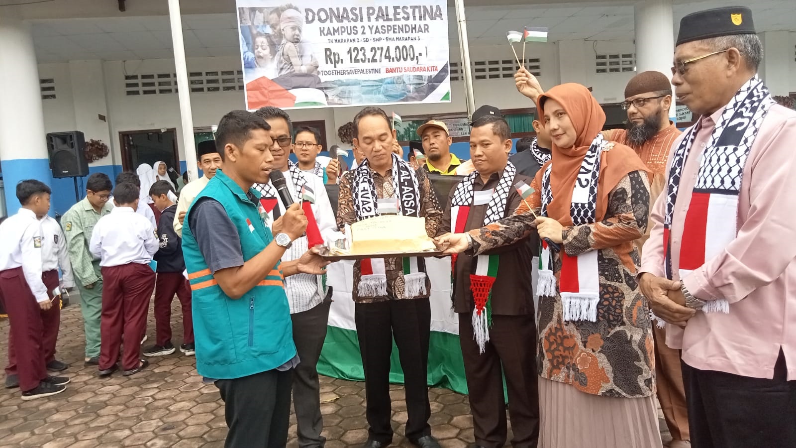 Kampus 2 Harapan Donasikan Rp 123.274.000 Untuk Palestina