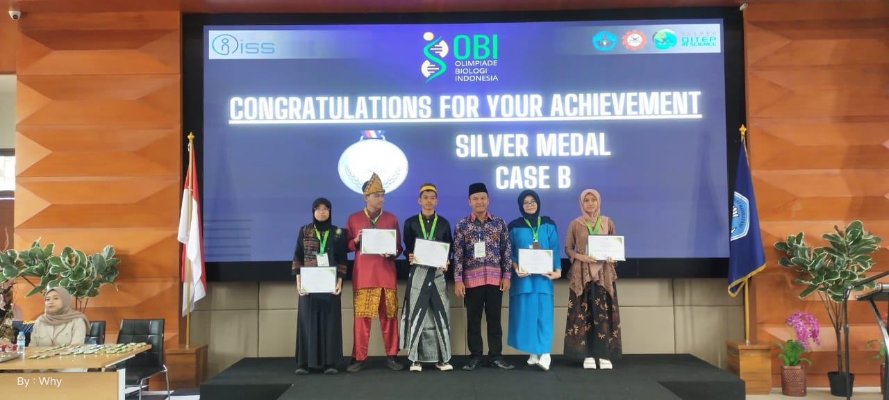 Siswa SMA Harapan 3 Raih Medali Perak Ajang Olimpiade Biologi ISS 2024