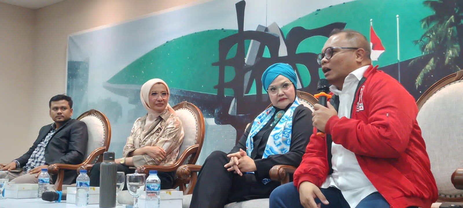 Hasrat Semangat Pesohor Menjadi Caleg Harus Bersaing Sesama Artis