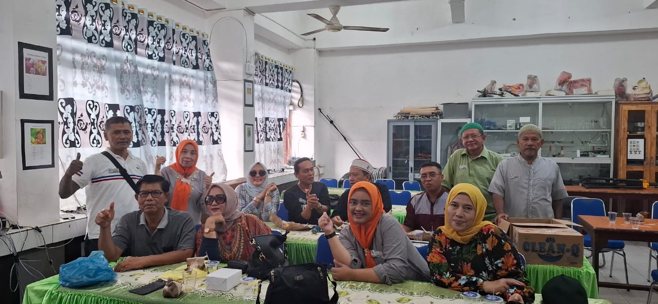 Pendistribusian Daging Kurban IKAL SMAN 6 Lancar