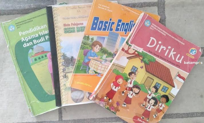 Pembelian Buku Kewenangan Kepala SMAN/SMKN