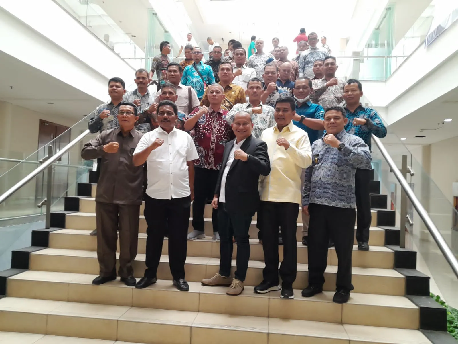 Tolak Pj Bupati Pindah Tugas Keluar Dari Tapteng