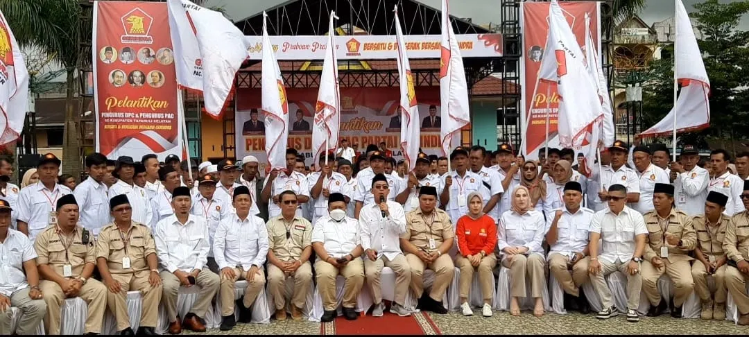 Gus Irawan Pasaribu Lantik DPC Gerindra Tapsel, Serta 15 PAC