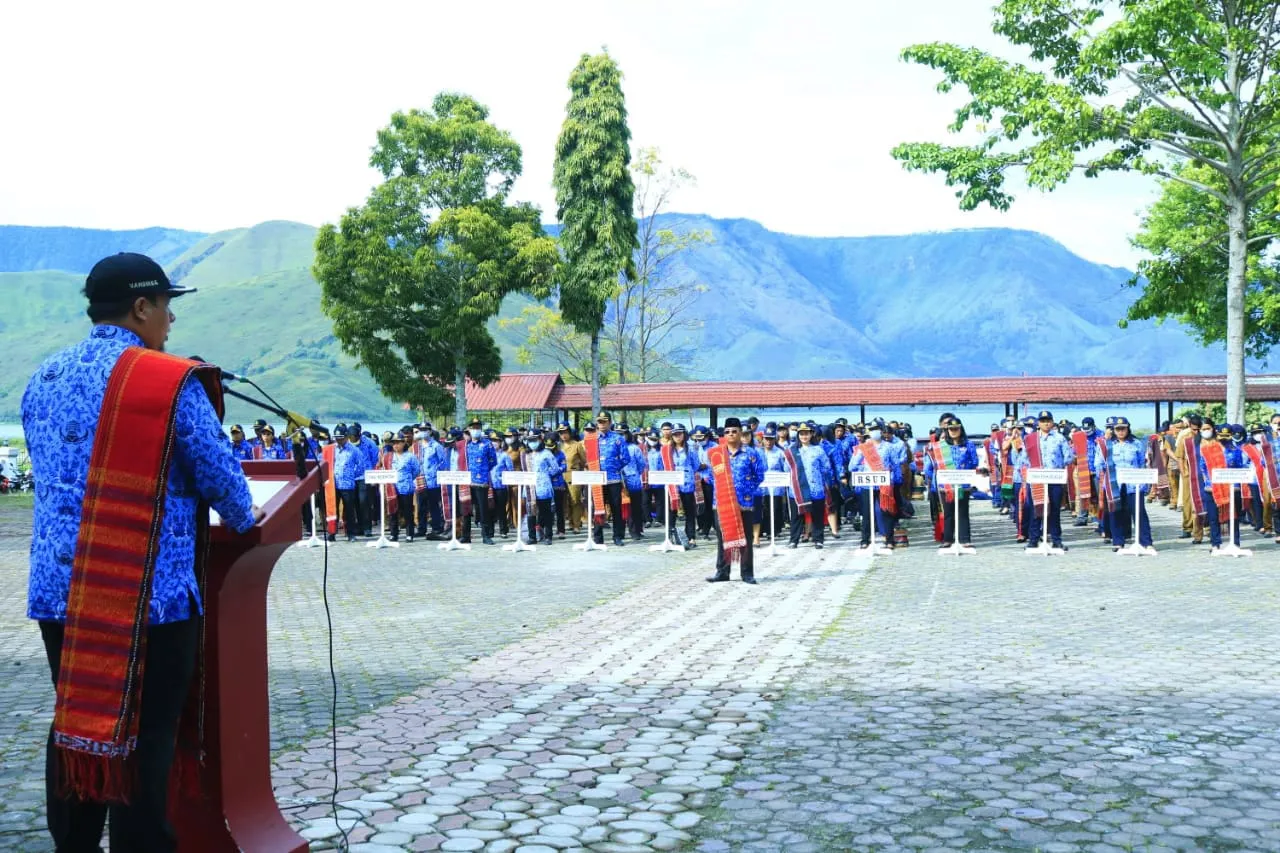 Pemkab Samosir Peringati Hari Kesadaran Nasional Dirangkai Hari Ulos Nasional