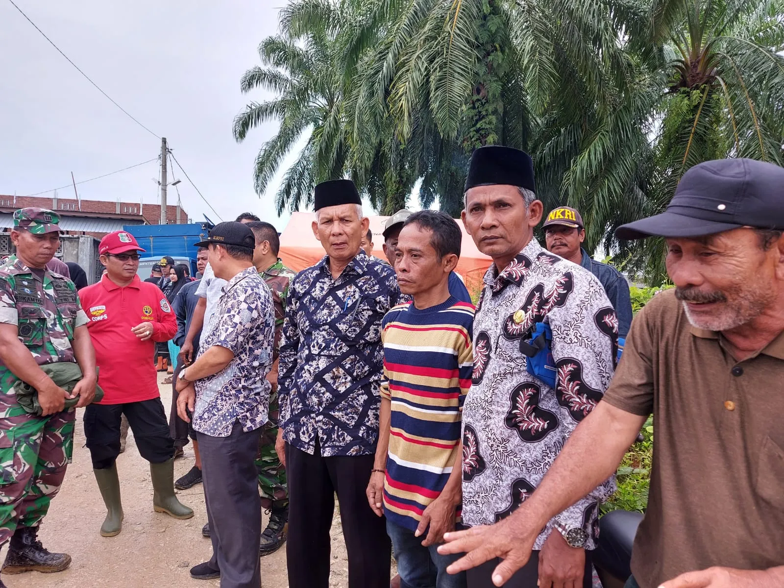 Kacabdin Wil Kota Langsa Kunjungi Posko Pencarian Pelajar Tenggelam