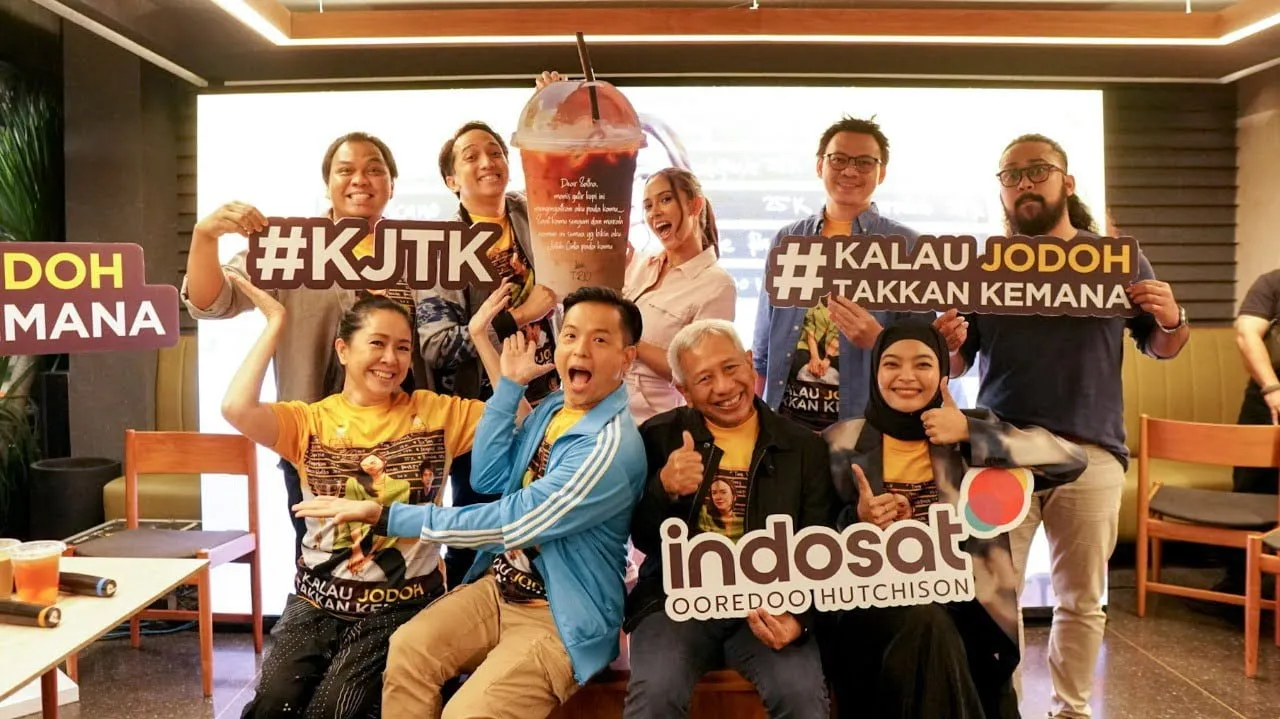 Kolaborasi IOH dengan Ernest Prakasa, Hadirkan Web Series Genre Komedi Romantis