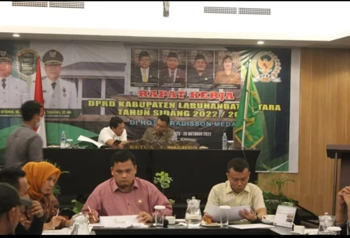 Raker Program Dan AKD, Golkar Dan PDIP Ganti Ketua Fraksi