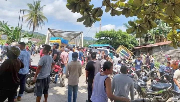 Tabrakan Beruntun Di Labura, 1 Meninggal 12 Luka Ringan
