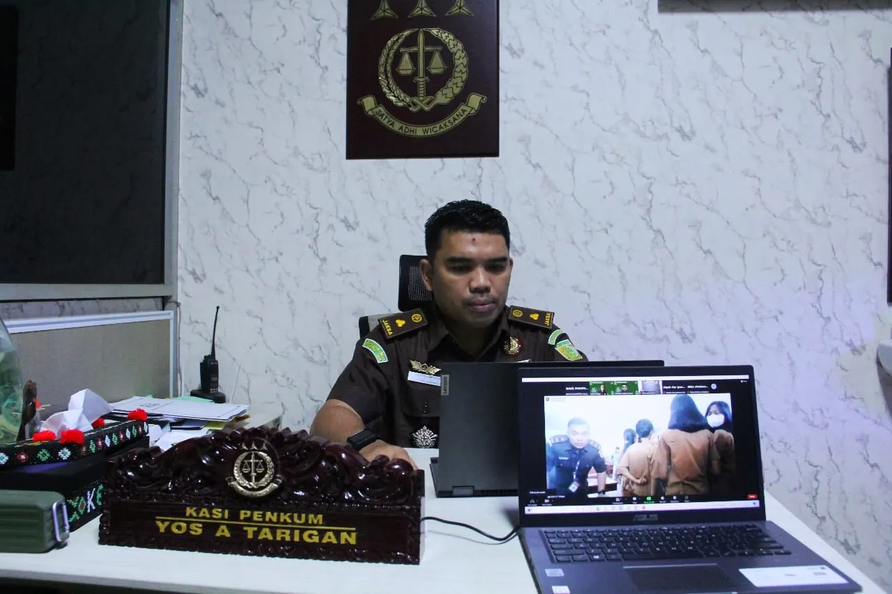 Kejati Sumut Dan Kejari Taput Luhkum Di SMAN 1 Muara
