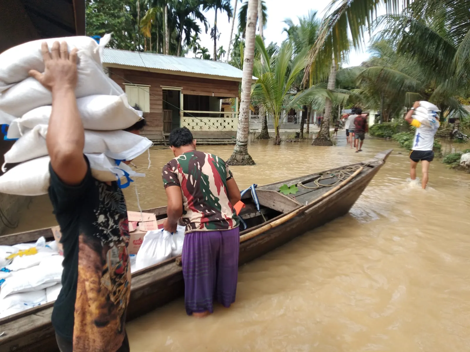 Pedalaman Aceh Timur Dikepung Banjir