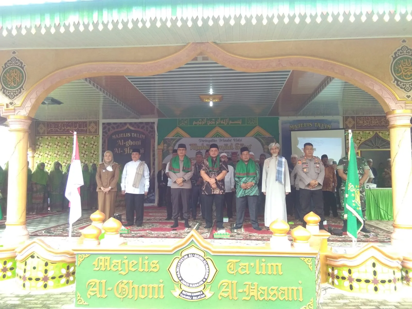 Ketua DPRD Tapsel : Meneladani Rasulullah Dalam Kehidupan Sehari-hari