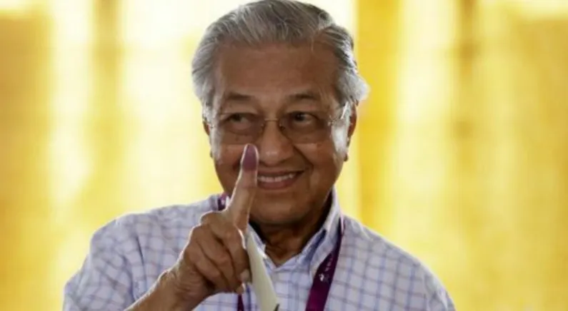 Berusia 97 Tahun, Mahathir Kembali Nyalon PM Malaysia