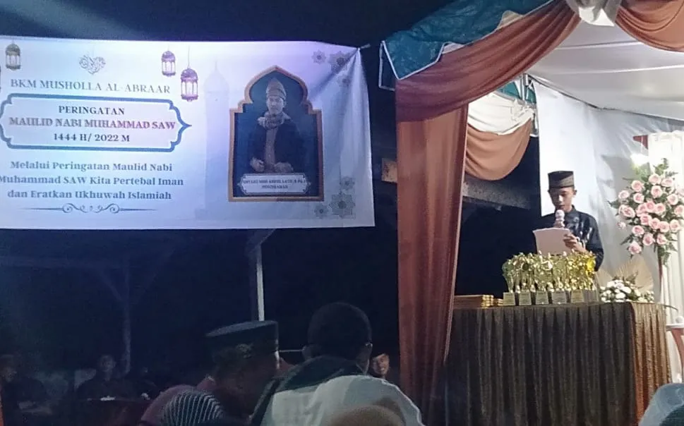 Musholla Ar-Abraar Gelar Maulid Nabi Muhammad SAW